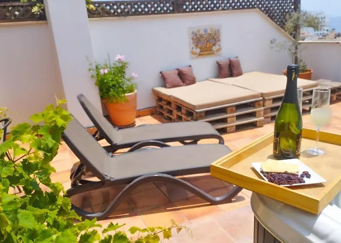 Penthouse With Jacuzzi And Spectacular Sea Views *