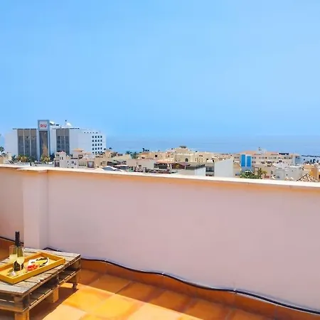 Penthouse With Jacuzzi And Spectacular Sea Views アパート *