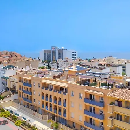 Апартаменти Penthouse With Jacuzzi And Spectacular Sea Views Нерха