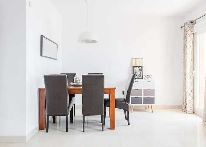 Penthouse With Jacuzzi And Spectacular Sea Views