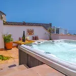 Apartment Penthouse With Jacuzzi And Spectacular Sea Views Nerja