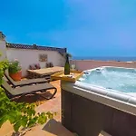 Apartment Penthouse With Jacuzzi And Spectacular Sea Views