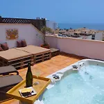 Penthouse With Jacuzzi And Spectacular Sea Views Nerja